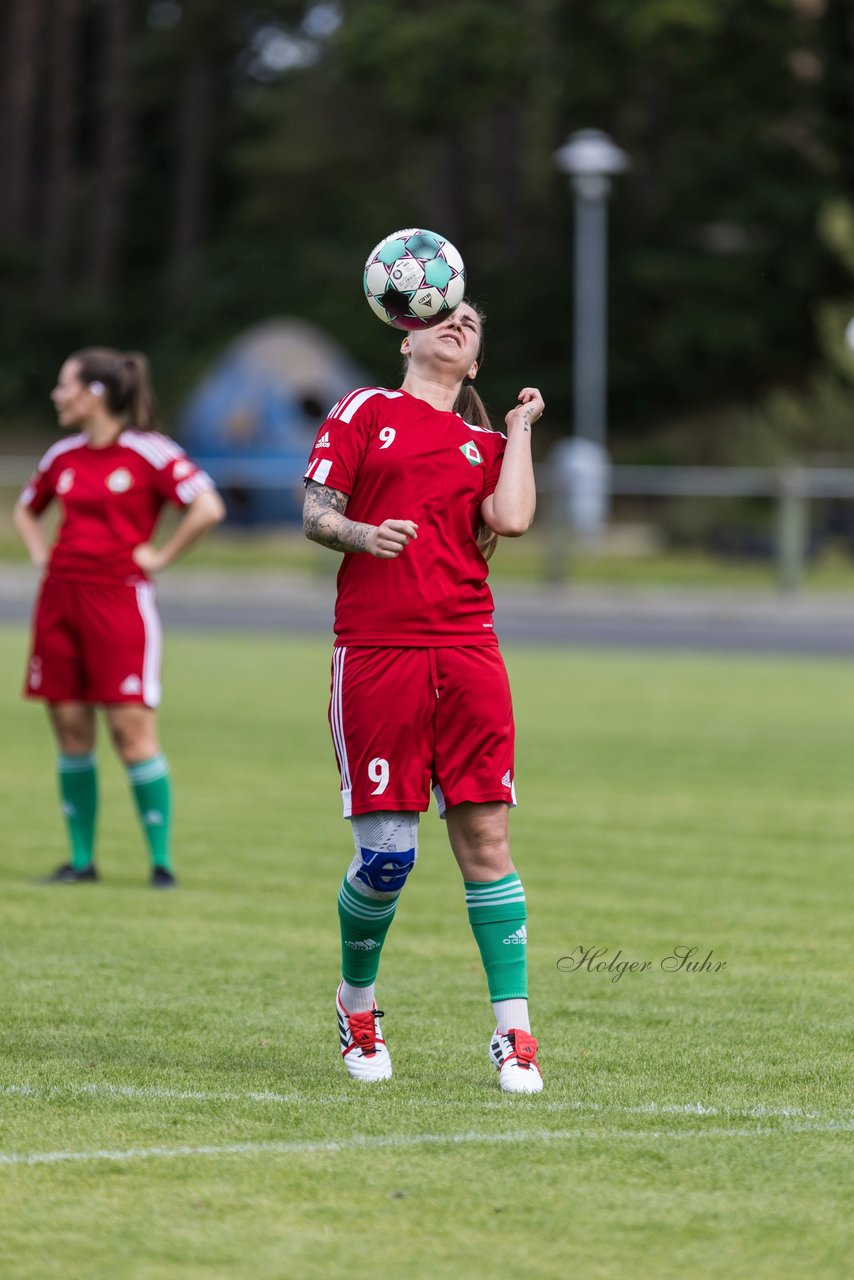 Bild 110 - F SV Boostedt - SV Fortuna St. Juergen : Ergebnis: 2:1